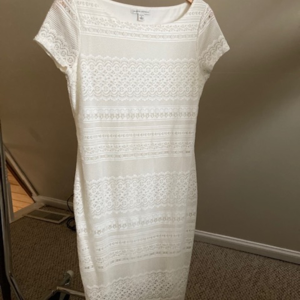Banana Republic slip on white party dress